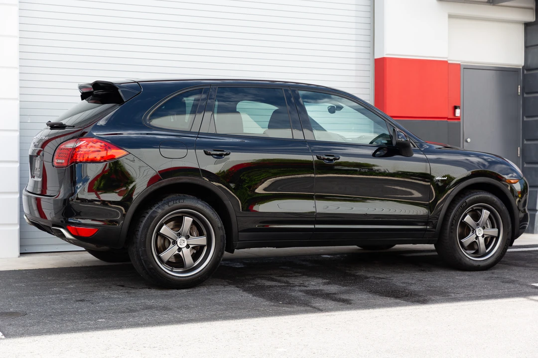 2013 Porsche 958 Cayenne Diesel - Image 17 of 31