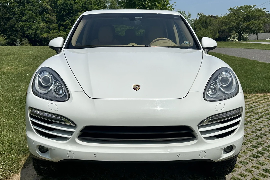 2013 Porsche 958 Cayenne Diesel - Image 2 of 24