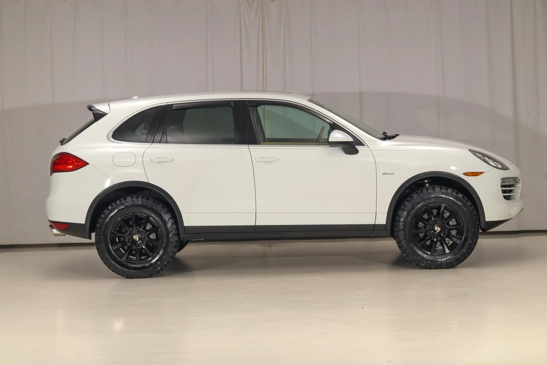 2013 Porsche 958 Cayenne Diesel - Image 16 of 24
