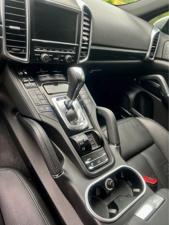2013 Porsche 958 Cayenne Diesel - Image 14 of 20