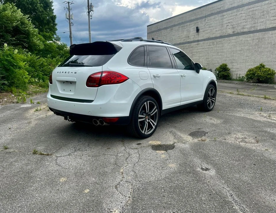 2013 Porsche 958 Cayenne Diesel - Image 3 of 20