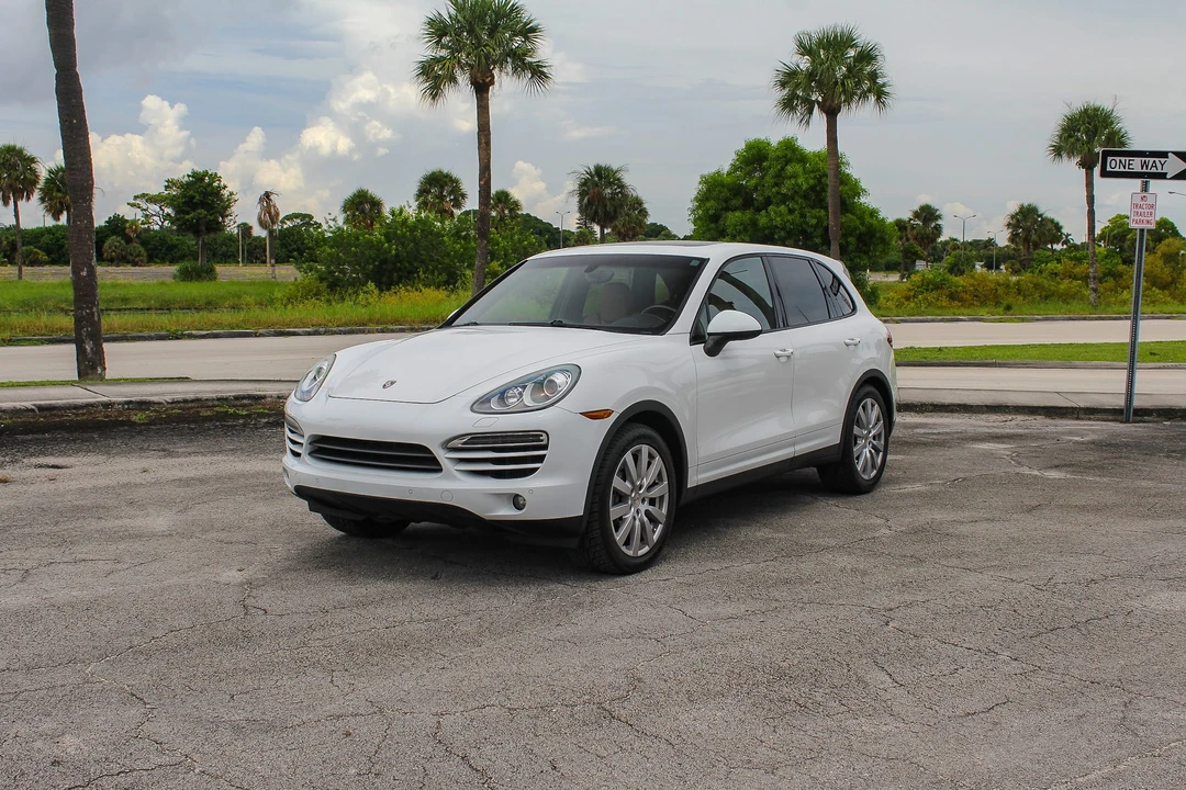 2013 Porsche 958 Cayenne Diesel - Image 3 of 31