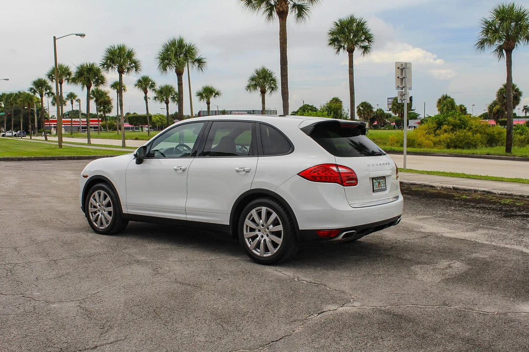 2013 Porsche 958 Cayenne Diesel - Image 8 of 31