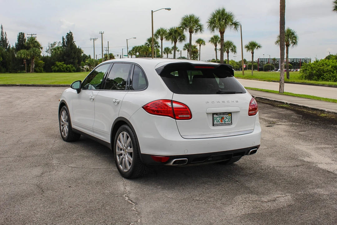 2013 Porsche 958 Cayenne Diesel - Image 9 of 31