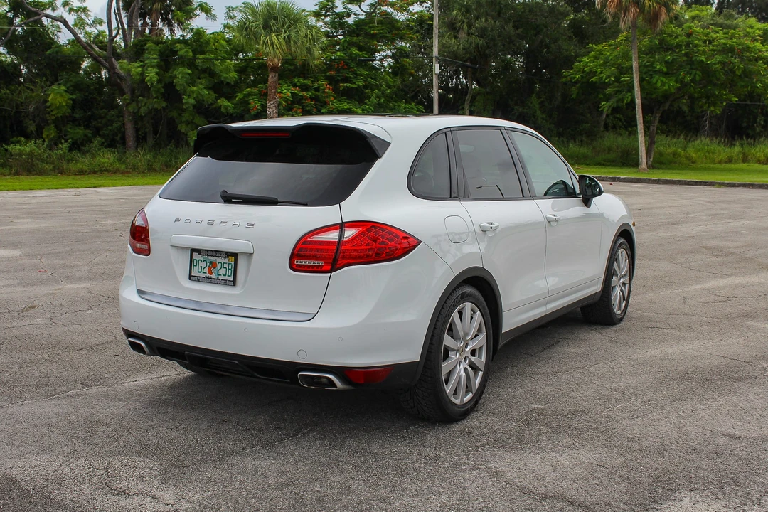 2013 Porsche 958 Cayenne Diesel - Image 11 of 31