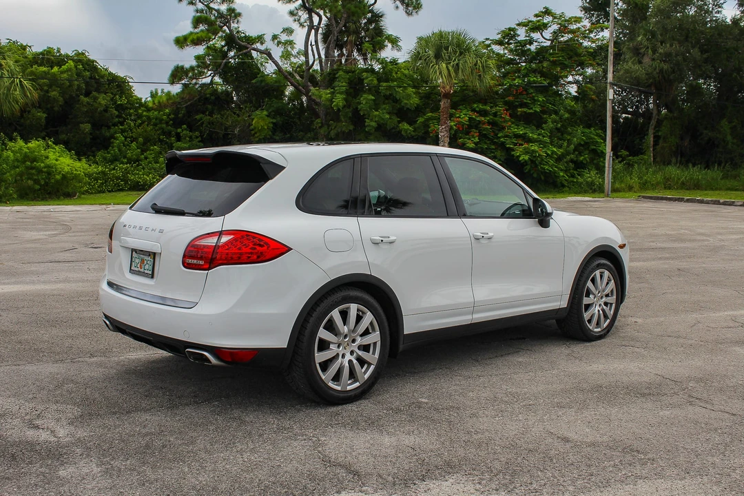 2013 Porsche 958 Cayenne Diesel - Image 12 of 31