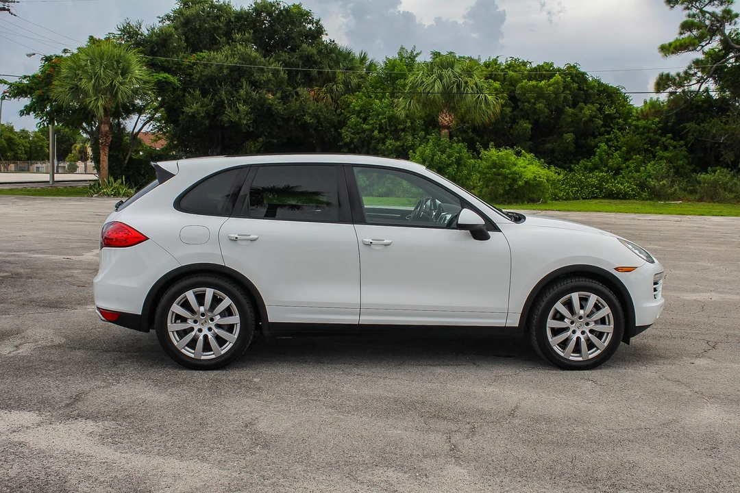 2013 Porsche 958 Cayenne Diesel - Image 14 of 31