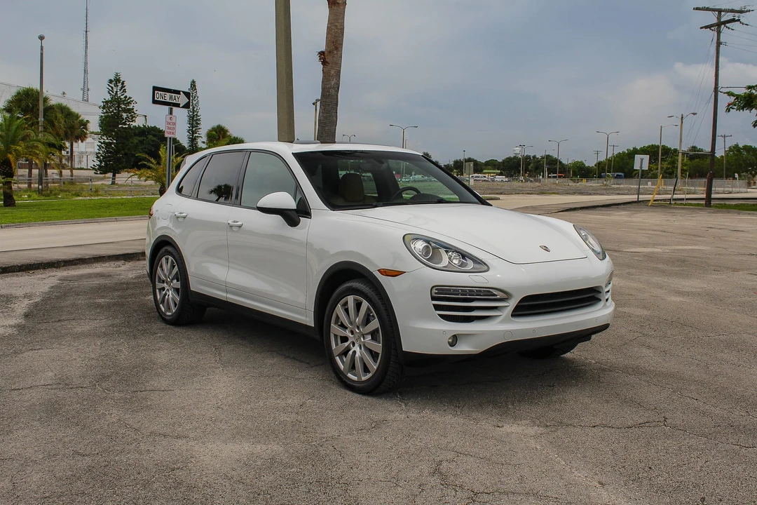 2013 Porsche 958 Cayenne Diesel - Image 16 of 31