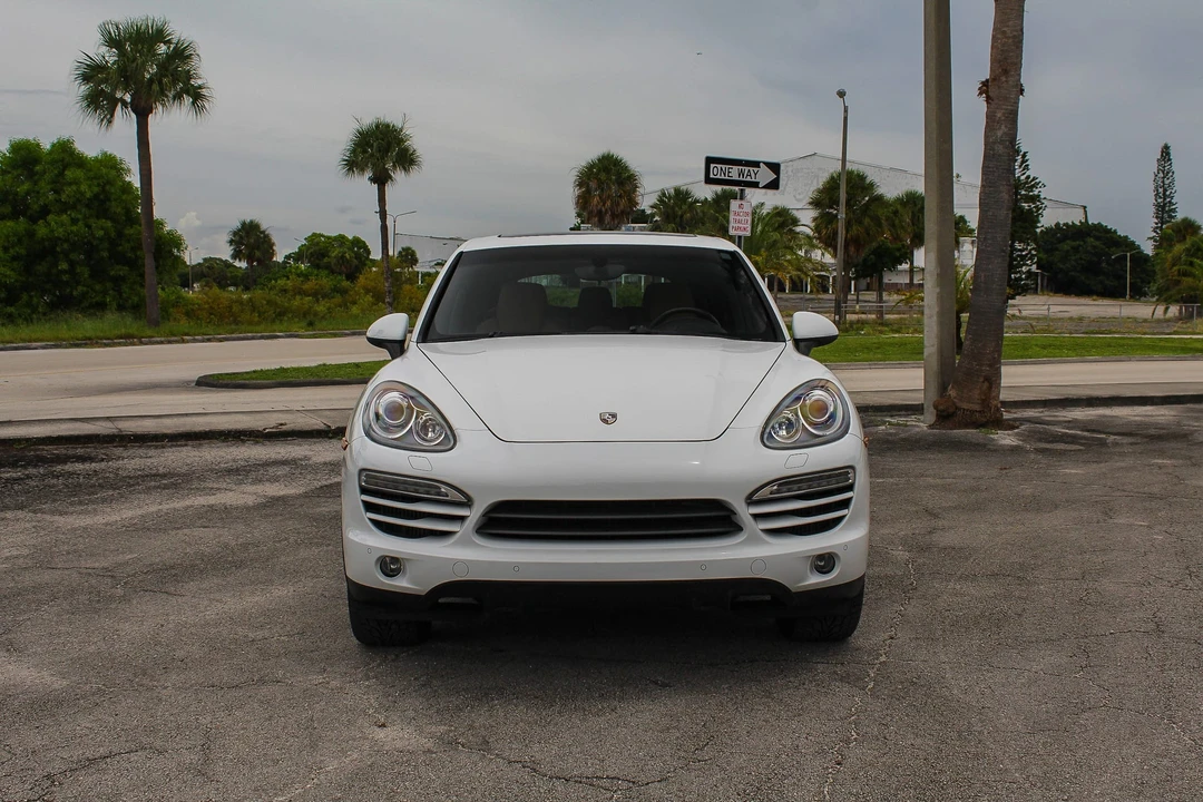 2013 Porsche 958 Cayenne Diesel - Image 18 of 31