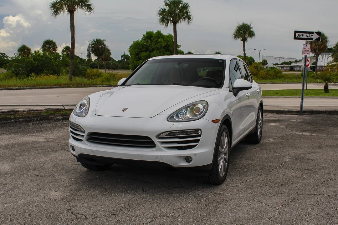 2013 Porsche 958 Cayenne Diesel - Image 19 of 31