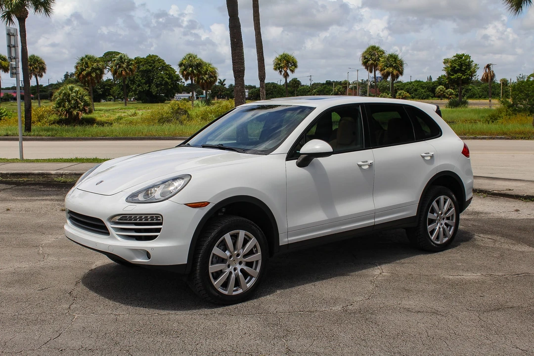 2013 Porsche 958 Cayenne Diesel - Image 25 of 31