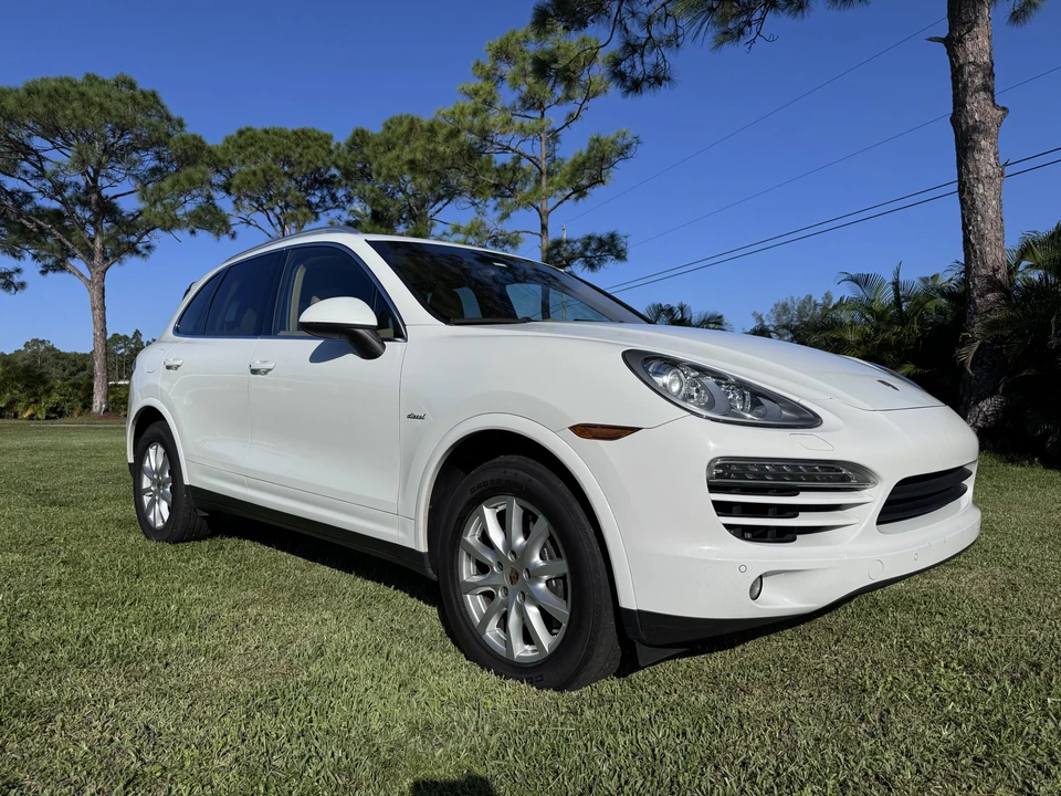 2013 Porsche 958 Cayenne Diesel - Image 18 of 31