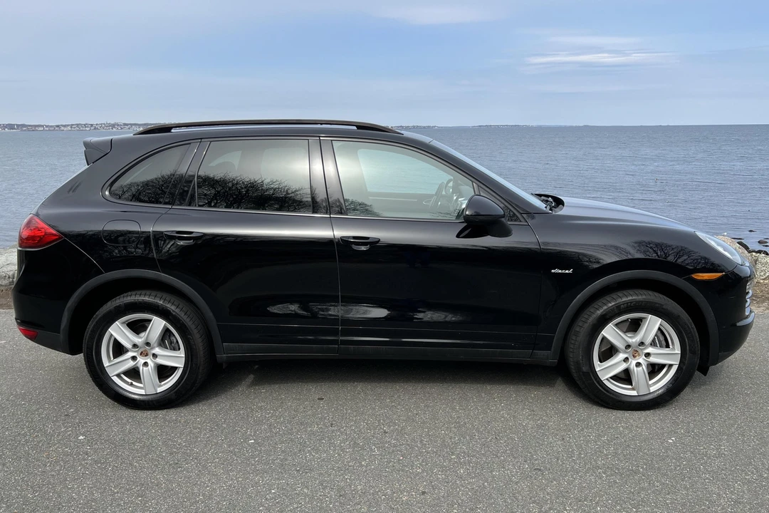 2013 Porsche 958 Cayenne Diesel - Image 3 of 31