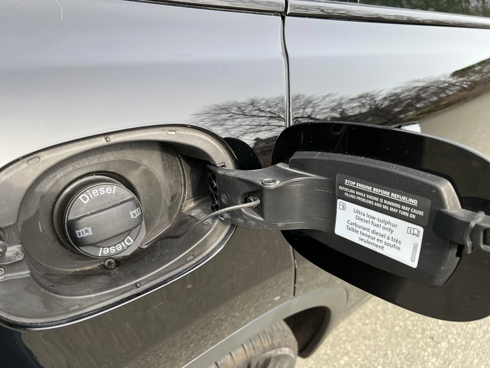 2013 Porsche 958 Cayenne Diesel - Image 27 of 31
