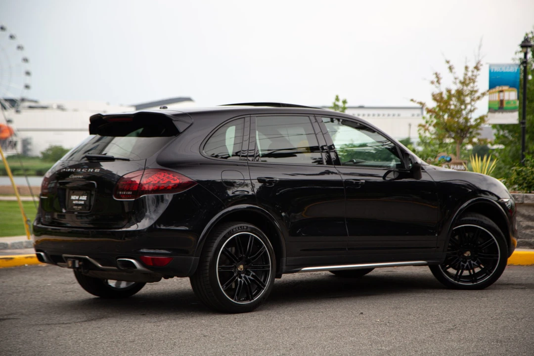 2013 Porsche 958 Cayenne Diesel - Image 18 of 31