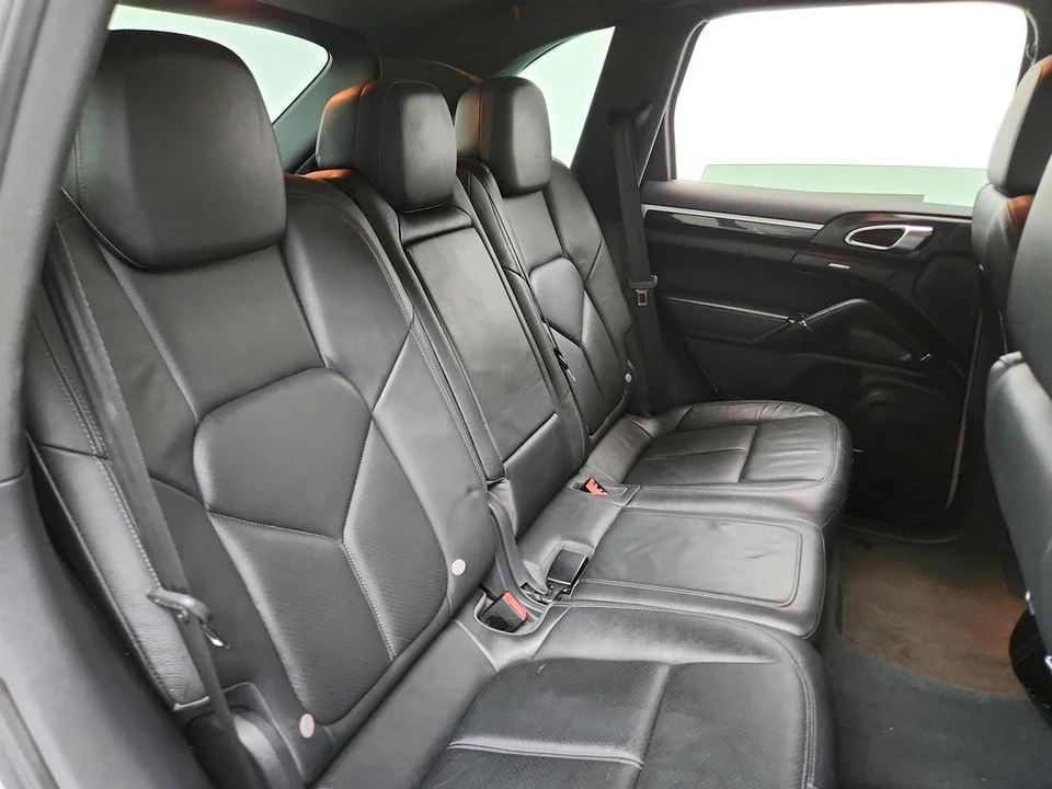 2013 Porsche 958 Cayenne Diesel - Image 30 of 31