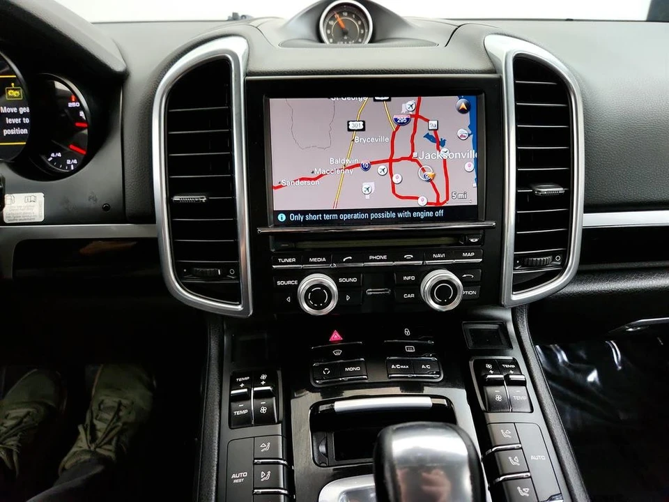 2013 Porsche 958 Cayenne Diesel - Image 22 of 31