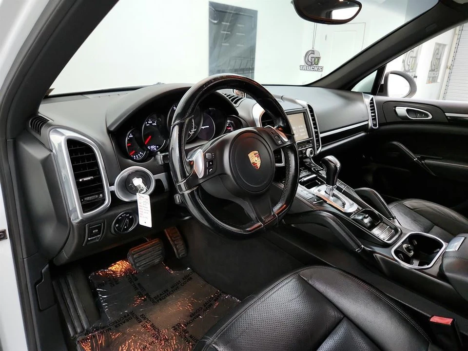 2013 Porsche 958 Cayenne Diesel - Image 13 of 31