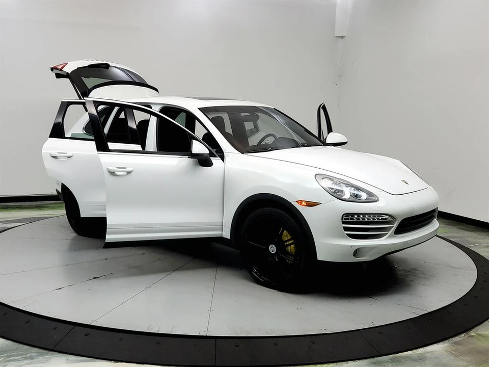 2013 Porsche 958 Cayenne Diesel - Image 10 of 31
