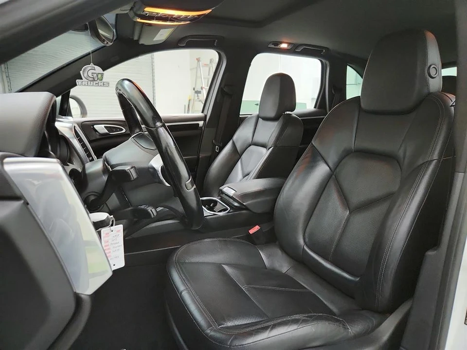 2013 Porsche 958 Cayenne Diesel - Image 14 of 31