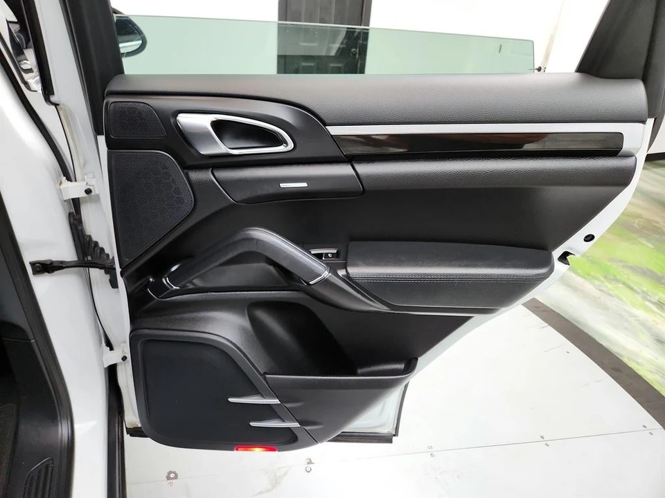 2013 Porsche 958 Cayenne Diesel - Image 31 of 31