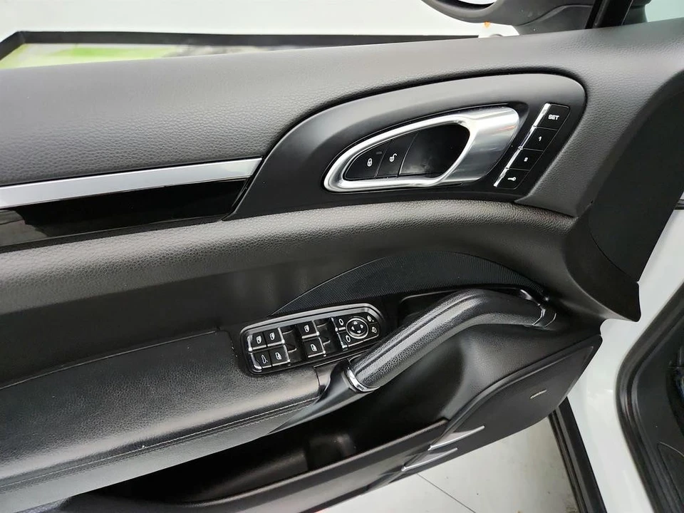 2013 Porsche 958 Cayenne Diesel - Image 23 of 31