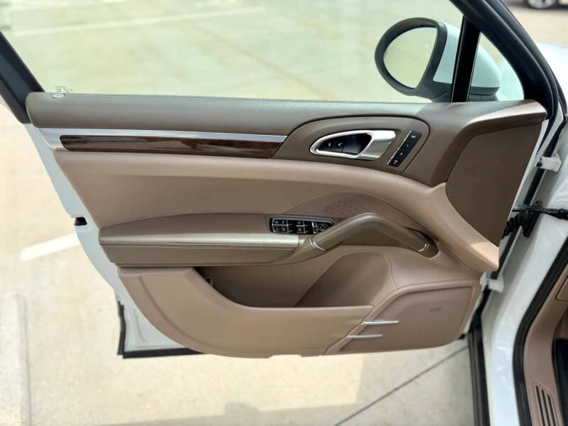 2013 Porsche 958 Cayenne Diesel - Image 20 of 23