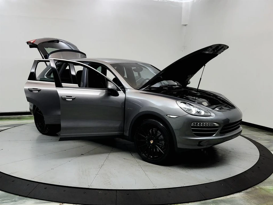 2013 Porsche 958 Cayenne Diesel - Image 10 of 31