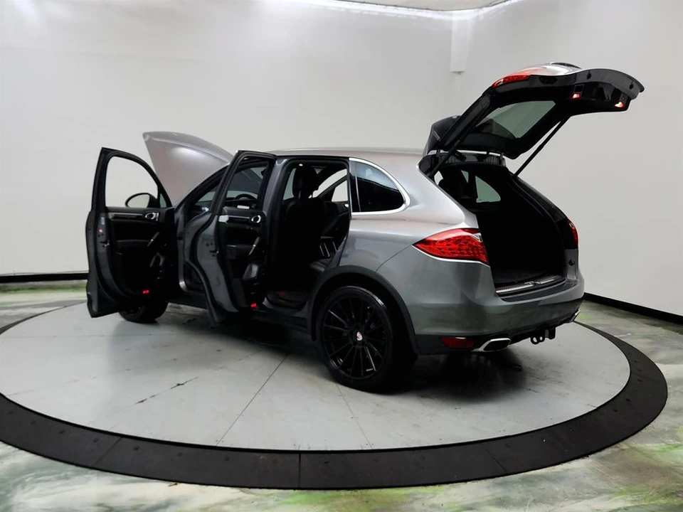 2013 Porsche 958 Cayenne Diesel - Image 12 of 31