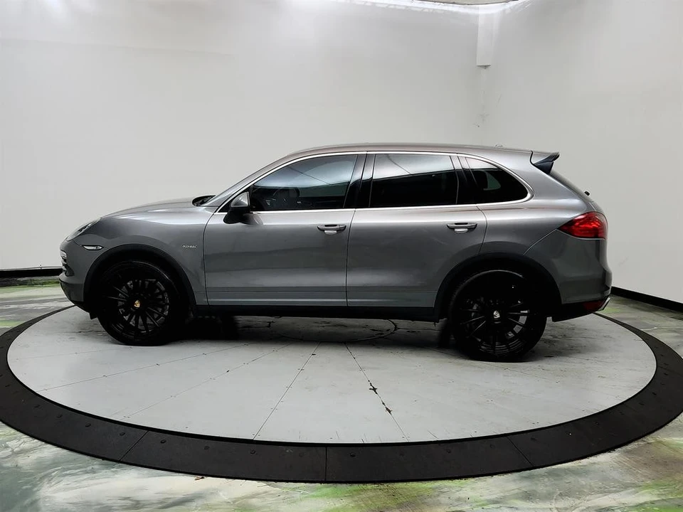 2013 Porsche 958 Cayenne Diesel - Image 8 of 31