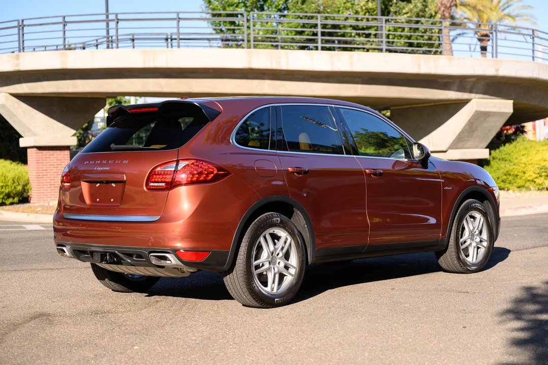 2013 Porsche 958 Cayenne Diesel - Image 13 of 31