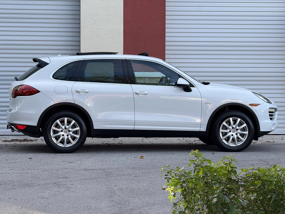 2013 Porsche 958 Cayenne Diesel - Image 18 of 31