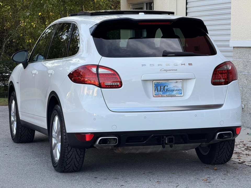 2013 Porsche 958 Cayenne Diesel - Image 10 of 31