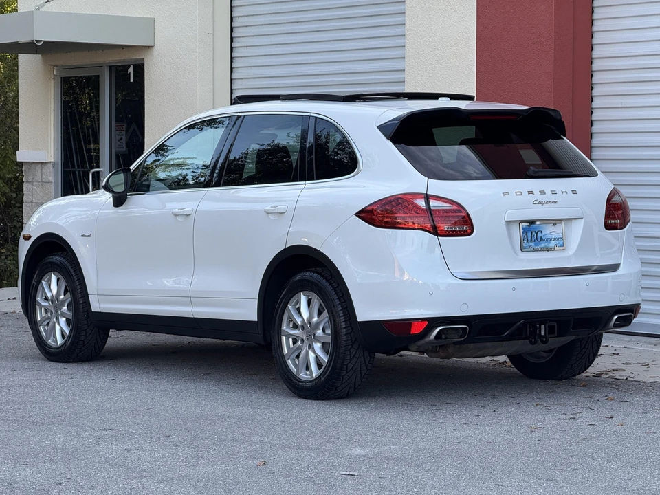 2013 Porsche 958 Cayenne Diesel - Image 8 of 31