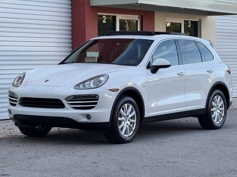 2013 Porsche 958 Cayenne Diesel - Image 3 of 31