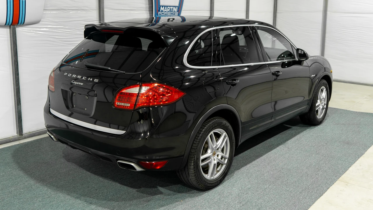 2013 Porsche 958 Cayenne Diesel - Image 15 of 31