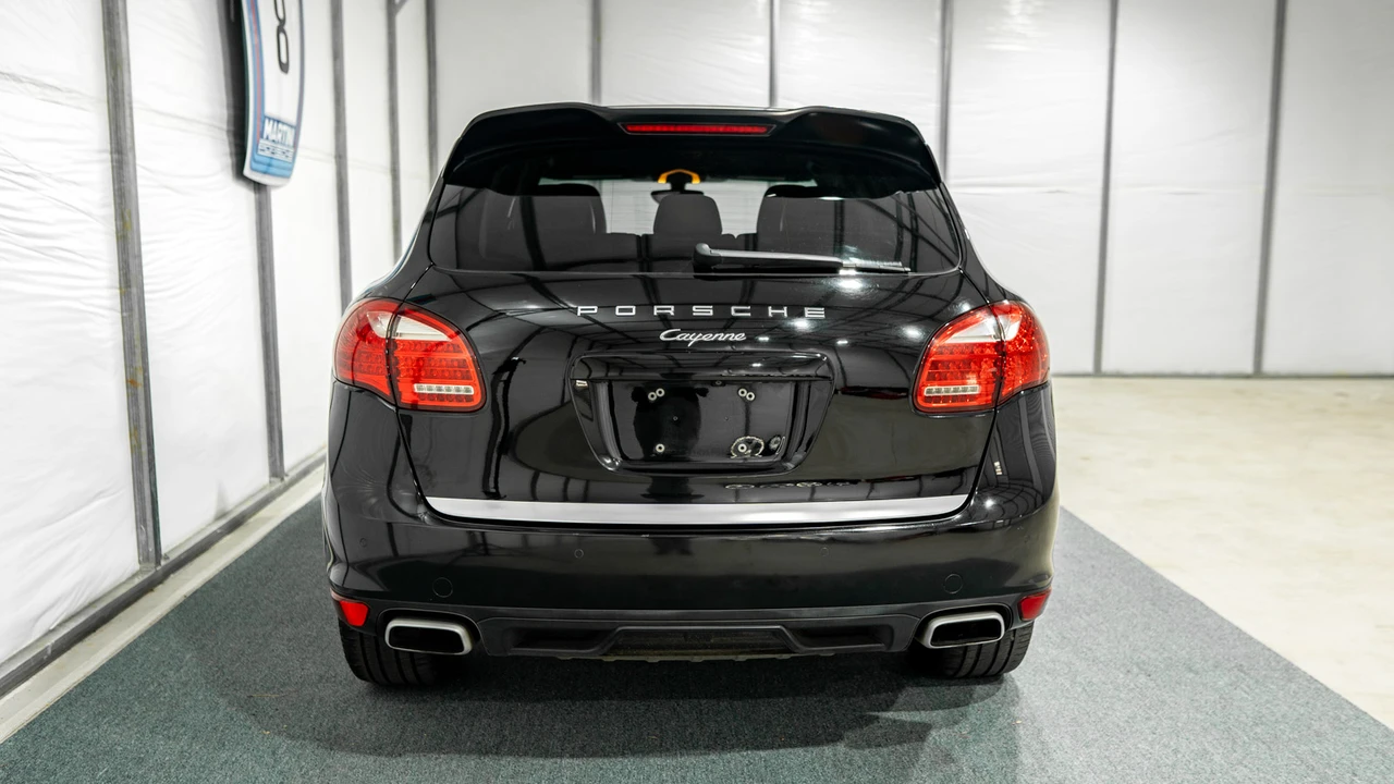 2013 Porsche 958 Cayenne Diesel - Image 18 of 31