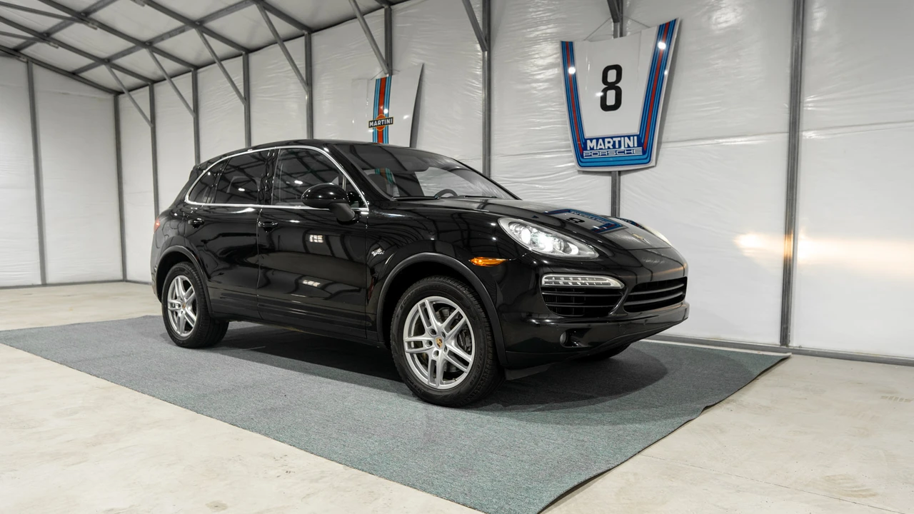 2013 Porsche 958 Cayenne Diesel - Image 9 of 31