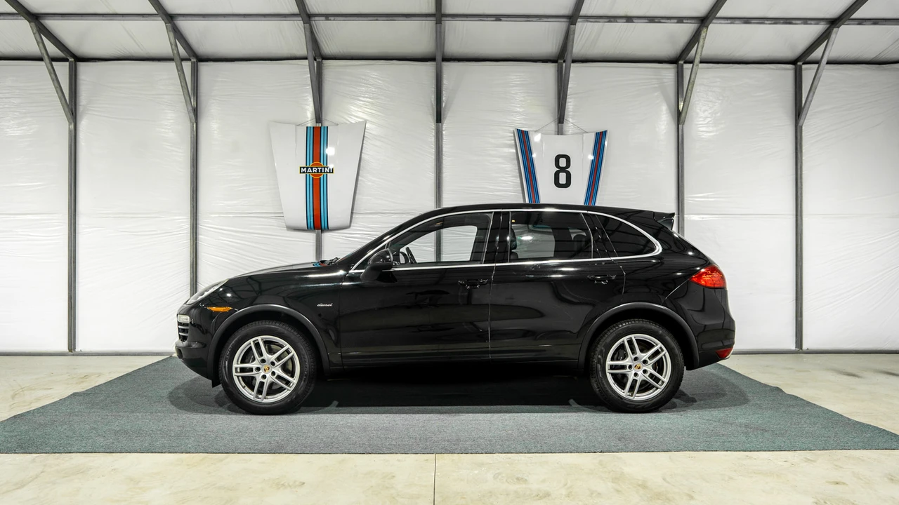 2013 Porsche 958 Cayenne Diesel - Image 27 of 31