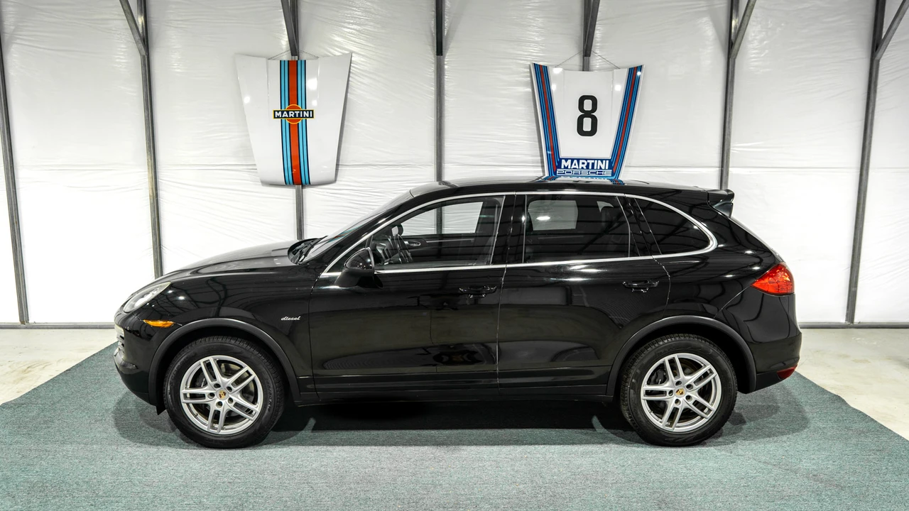 2013 Porsche 958 Cayenne Diesel - Image 25 of 31