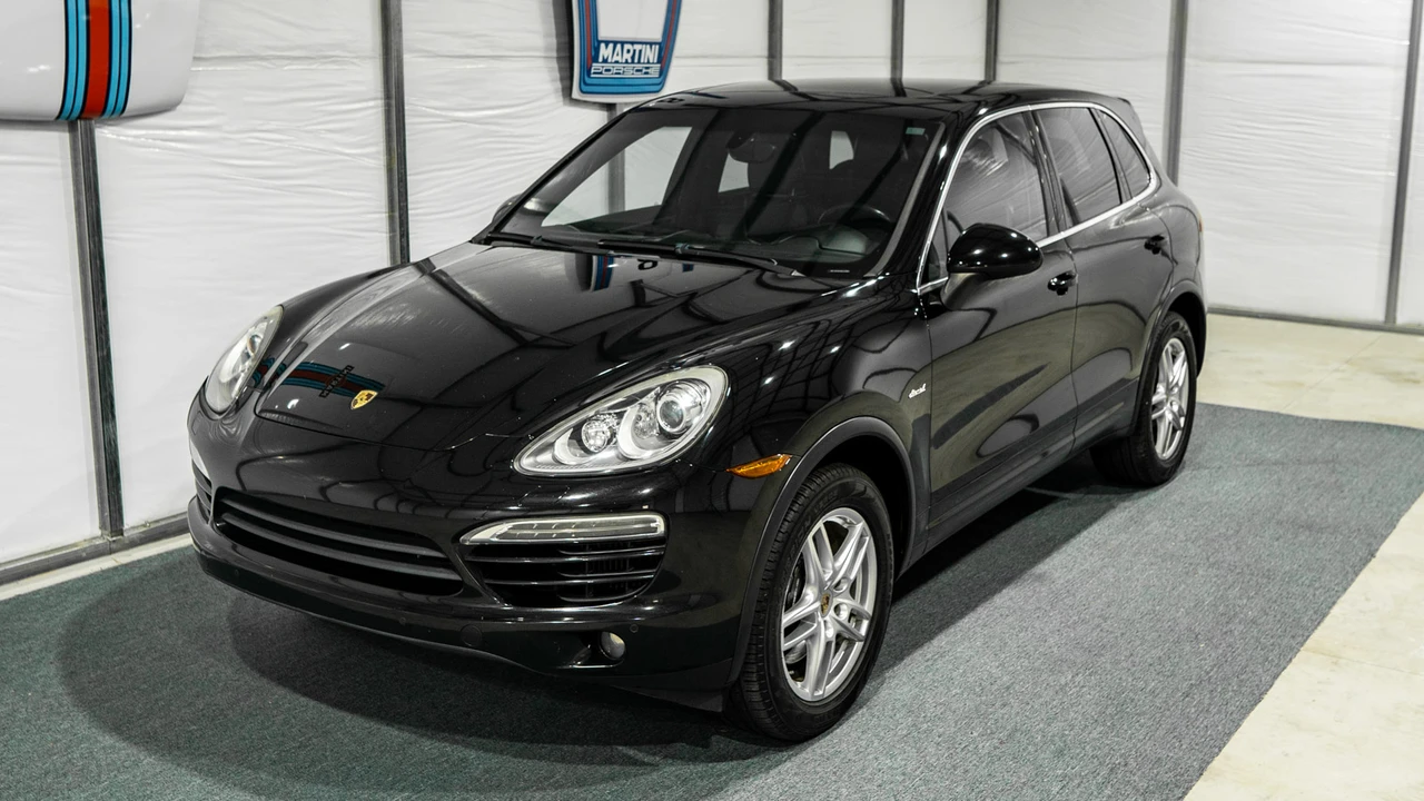 2013 Porsche 958 Cayenne Diesel - Image 3 of 31
