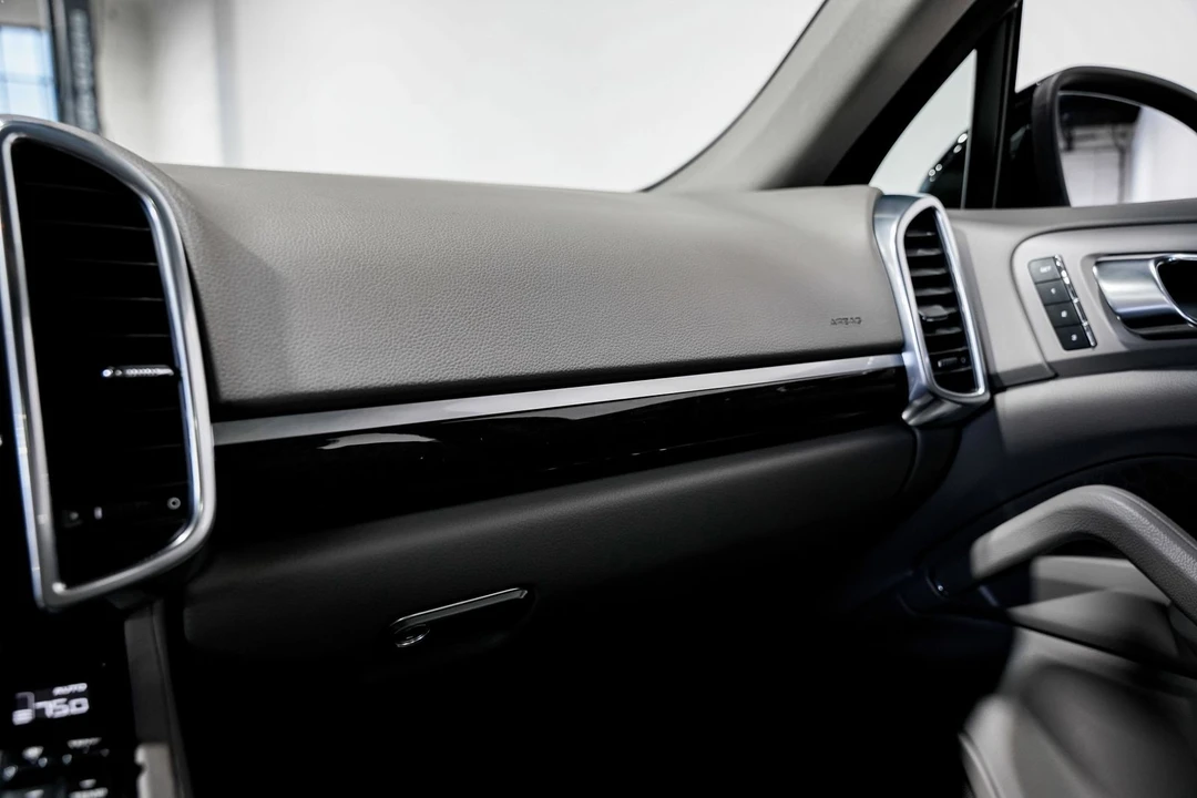 2013 Porsche 958 Cayenne Diesel - Image 16 of 31
