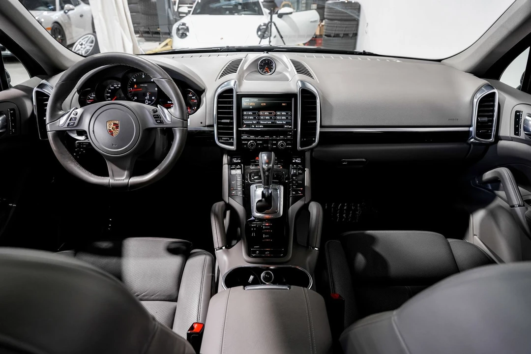2013 Porsche 958 Cayenne Diesel - Image 18 of 31