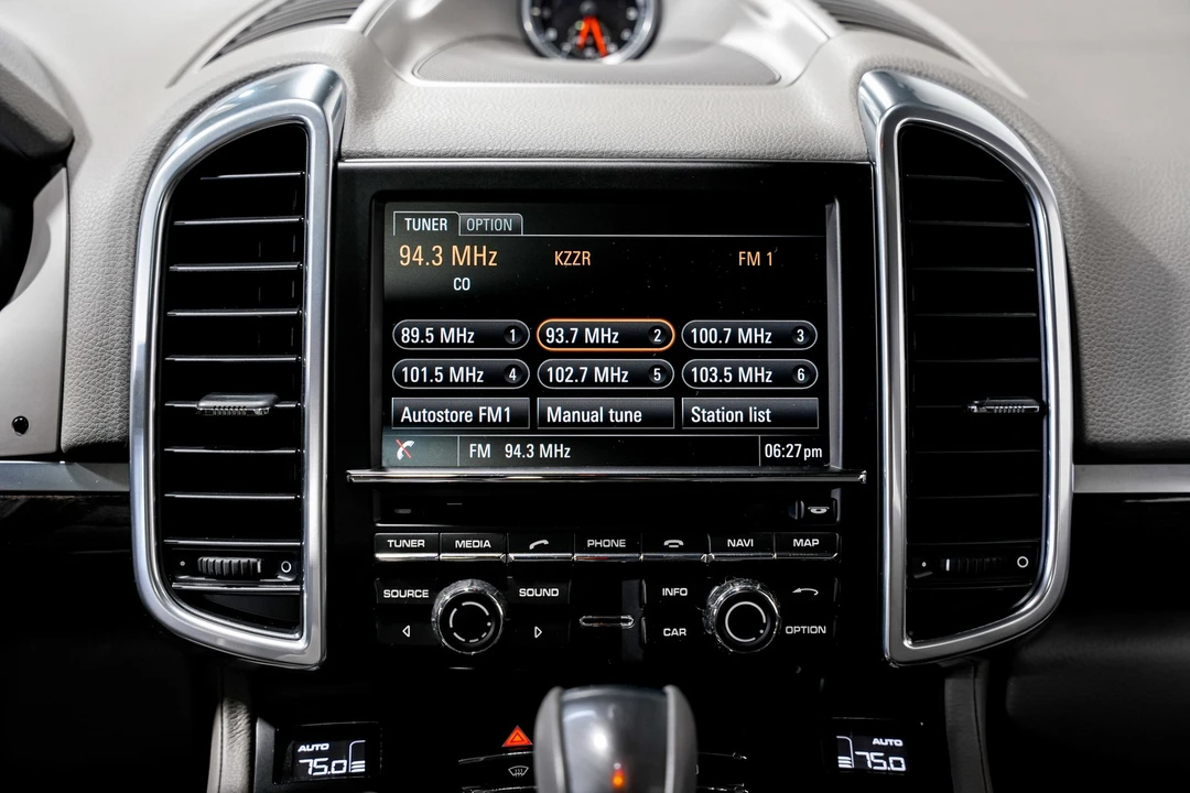 2013 Porsche 958 Cayenne Diesel - Image 13 of 21