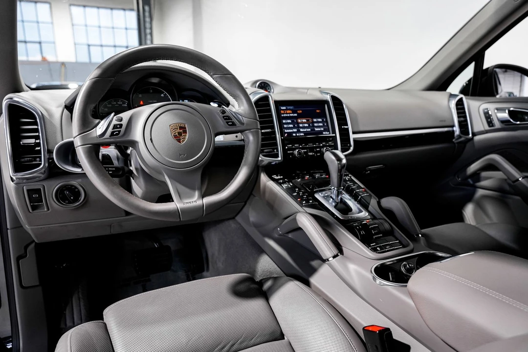 2013 Porsche 958 Cayenne Diesel - Image 9 of 31