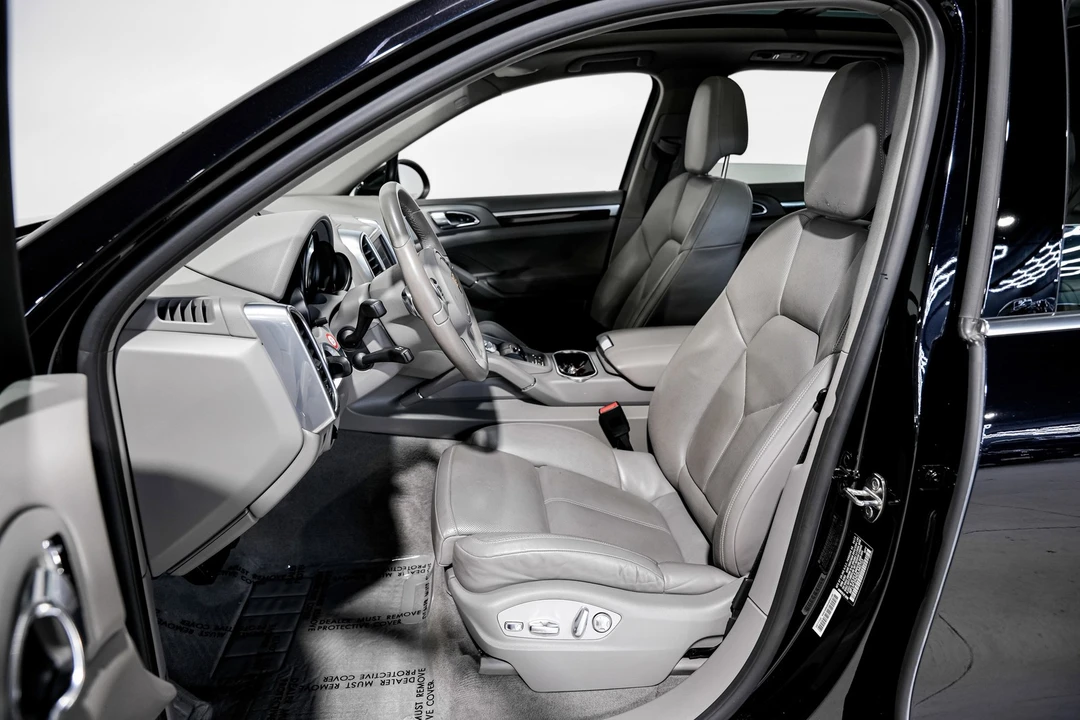 2013 Porsche 958 Cayenne Diesel - Image 20 of 21