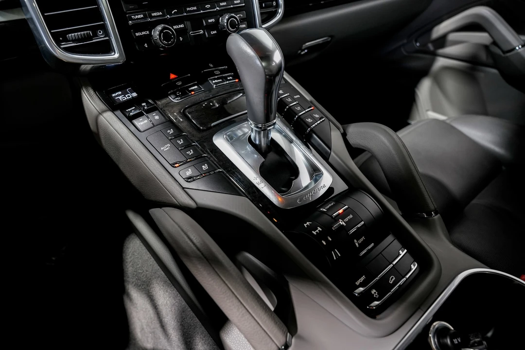 2013 Porsche 958 Cayenne Diesel - Image 14 of 21
