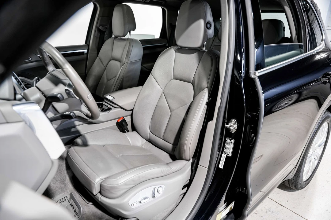 2013 Porsche 958 Cayenne Diesel - Image 21 of 31
