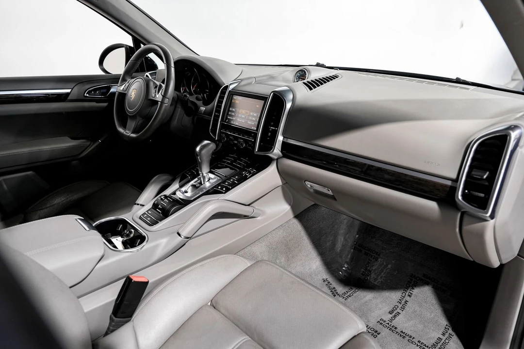 2013 Porsche 958 Cayenne Diesel - Image 26 of 31