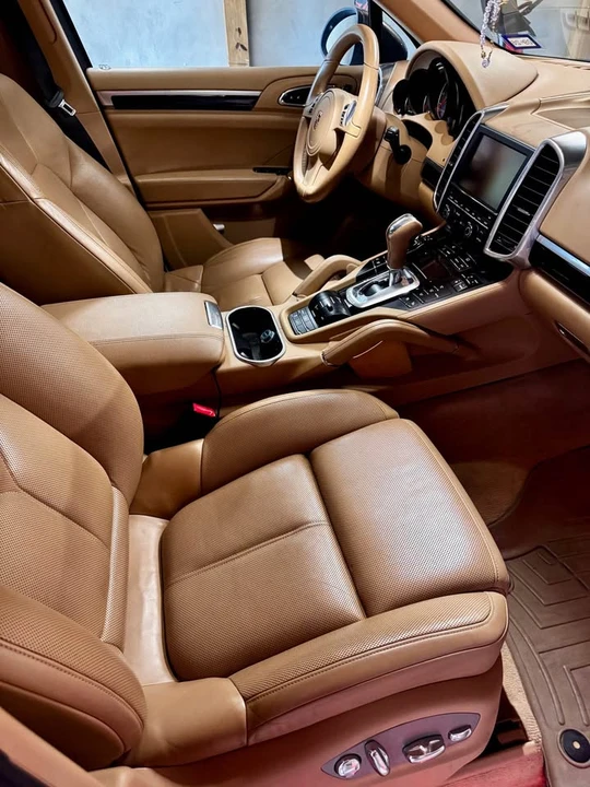 2013 Porsche 958 Cayenne - Image 7 of 10